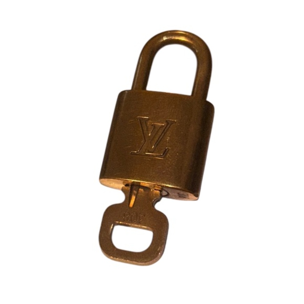 LV Louis Vuitton Lock & Key 308